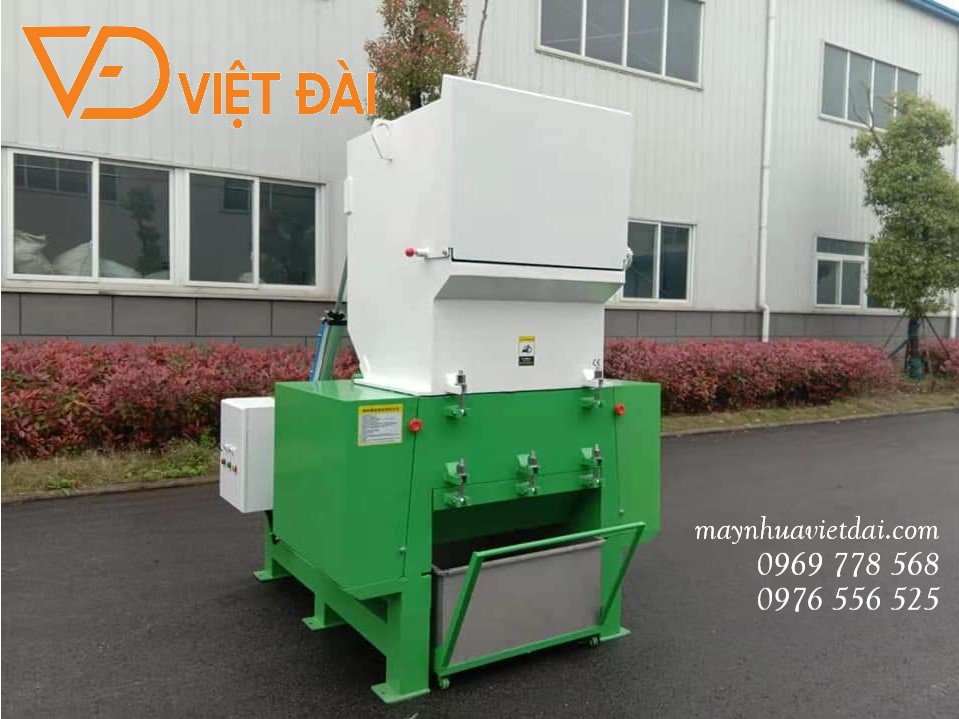 Máy băm nhựa sử dụng cho dây chuyền tái chế