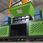 máy băm nghiền nhựa 8 tấc 2 trục dạng chậm.