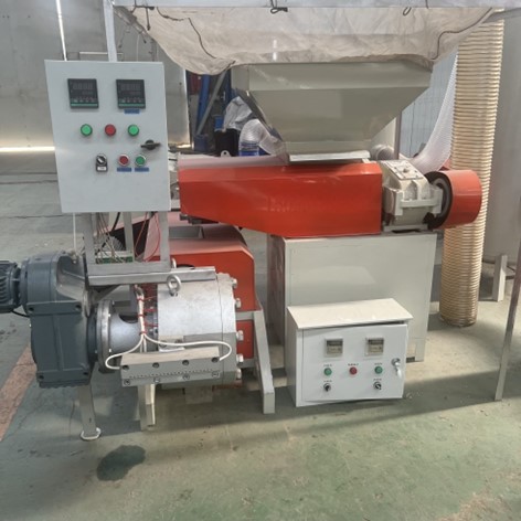 Máy tạo hạt xốp