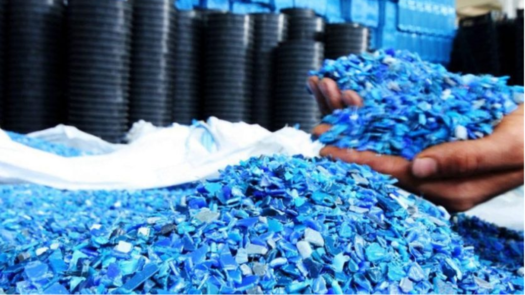 mảnh nhựa HDPE xanh sau băm xay