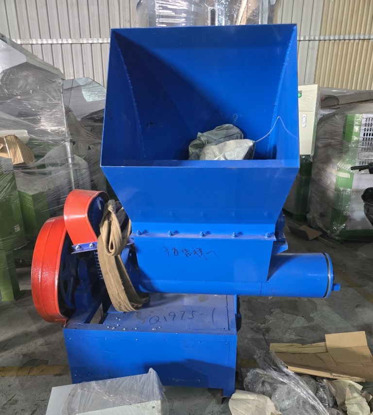 máy băm và ép nhiệt tái chế xốp