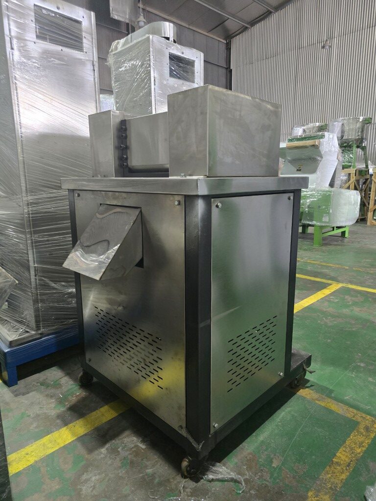 máy cắt hạt nhựa cho hệ thống tạo hạt