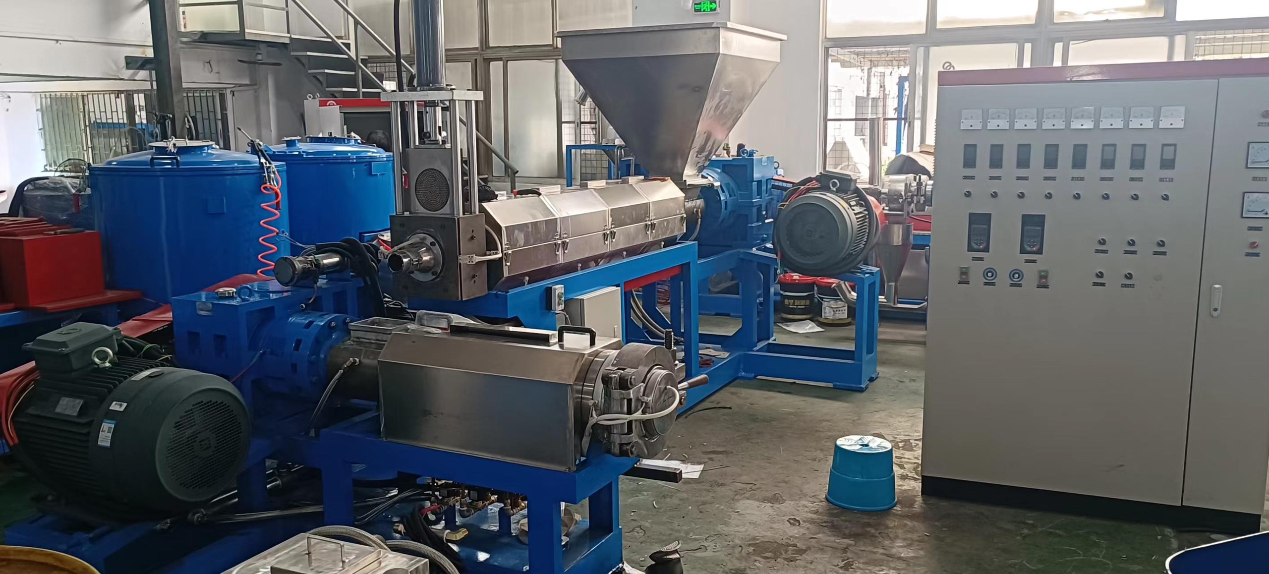 máy tạo hạt nhựa PVC compound